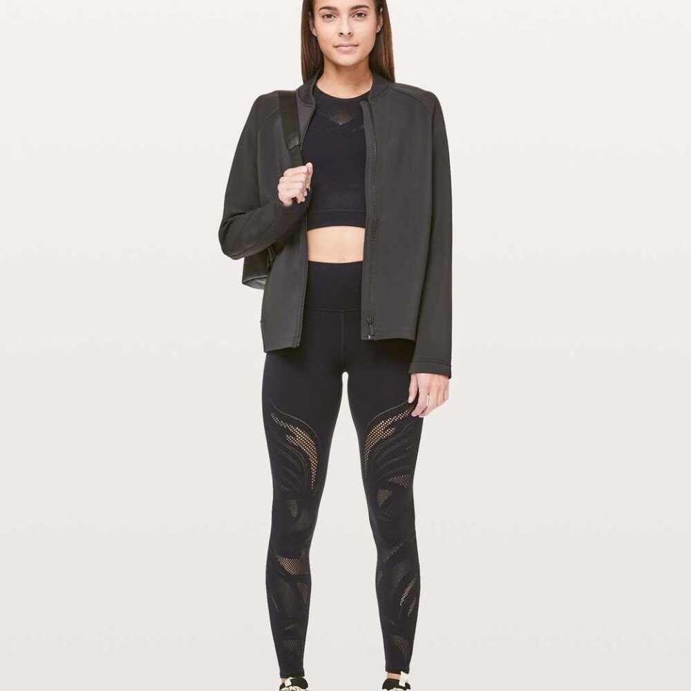 Lululemon Reveal Tight / leggings / pants 26" (Black) En Avante / mesh